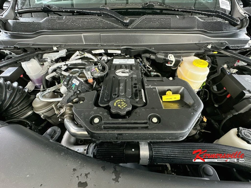 2026 Ram 3500 - Image 17 of 21