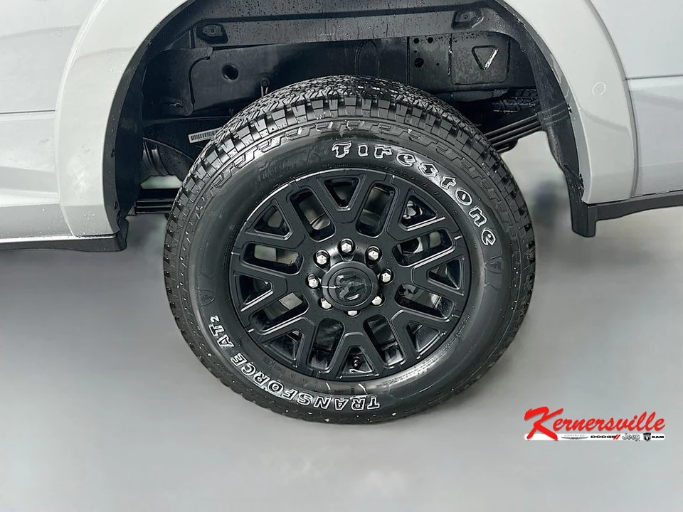 2026 Ram 3500 - Image 17 of 21