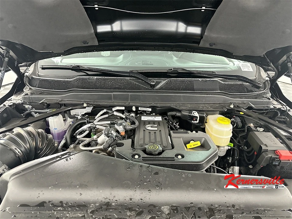 2026 Ram 3500 - Image 18 of 21