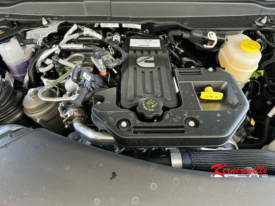 2026 Ram 3500 - Image 18 of 21