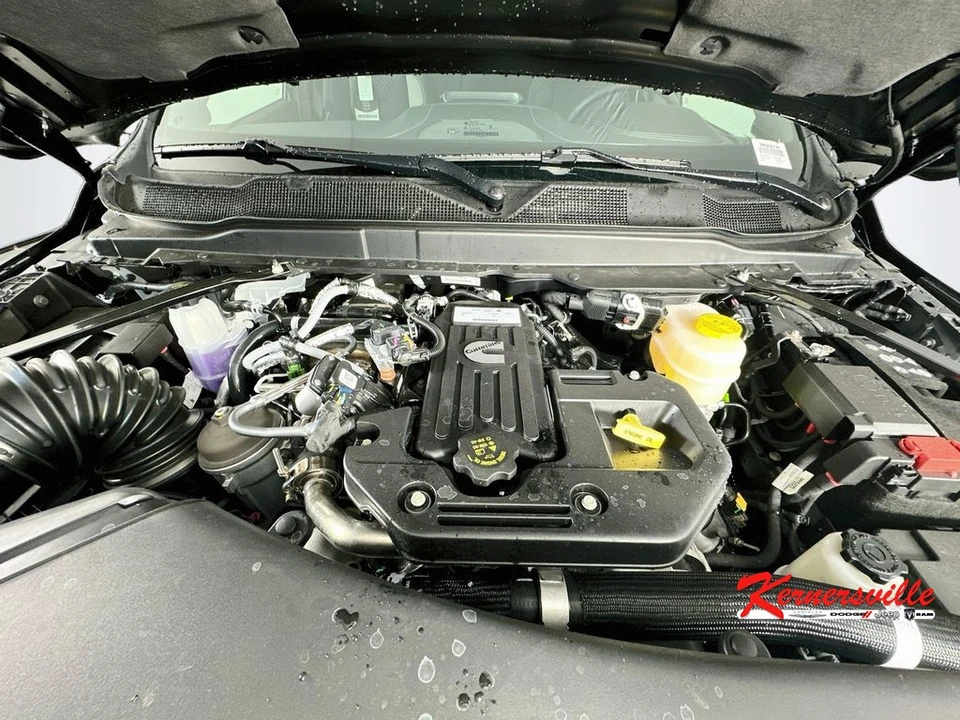 2026 Ram 3500 - Image 18 of 23