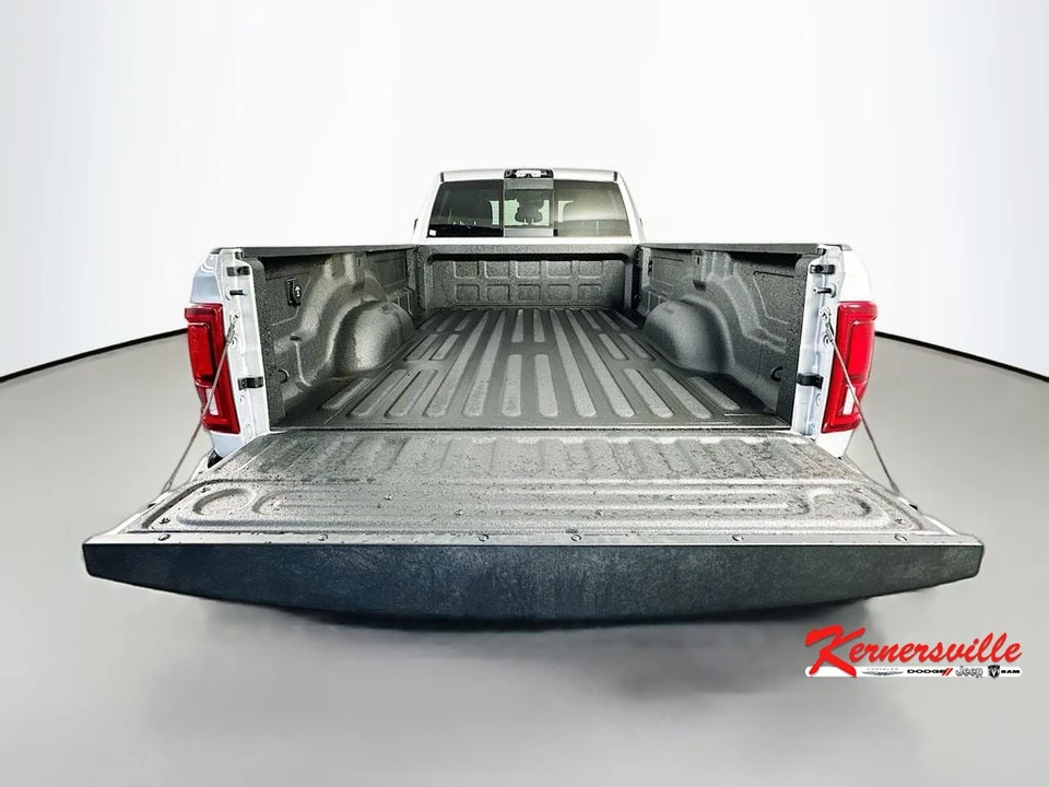2026 Ram 3500 - Image 16 of 23
