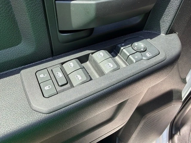 2026 Ram 3500 - Image 16 of 31