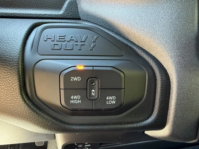 2026 Ram 3500 - Image 23 of 31