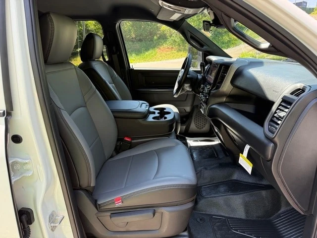 2026 Ram 3500 - Image 20 of 31