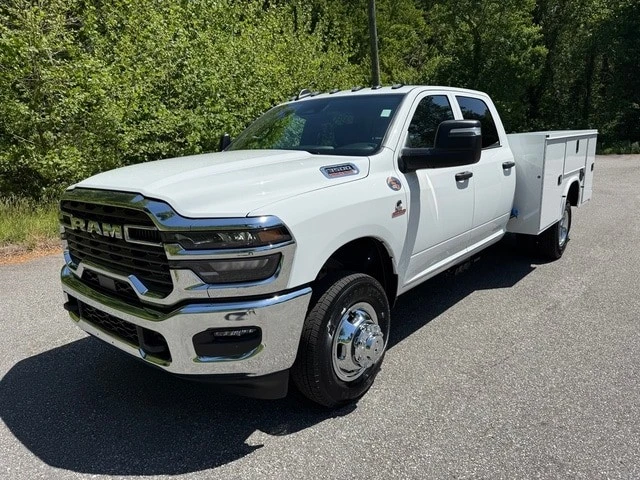 2026 Ram 3500 - Image 3 of 31