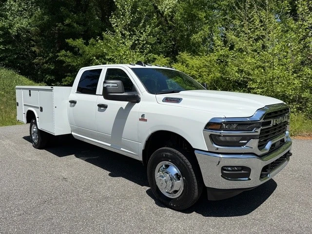 2026 Ram 3500 - Image 5 of 31