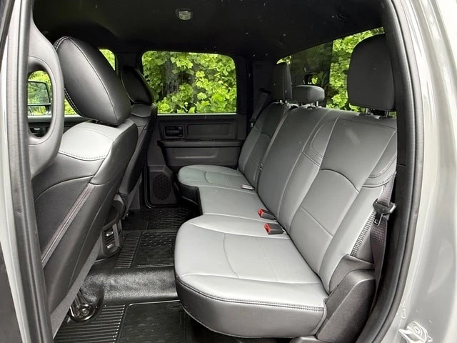 2026 Ram 3500 - Image 16 of 30