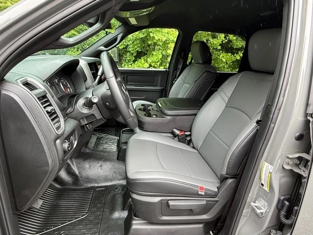 2026 Ram 3500 - Image 14 of 30