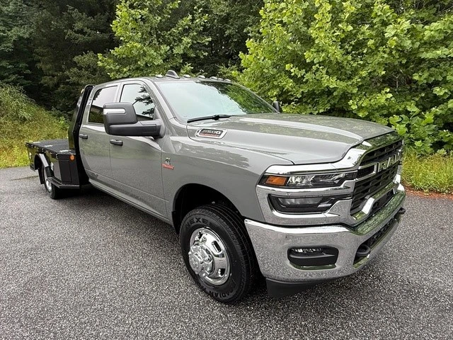 2026 Ram 3500 - Image 5 of 30
