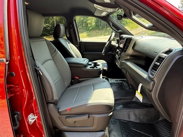 2026 Ram 3500 - Image 19 of 30