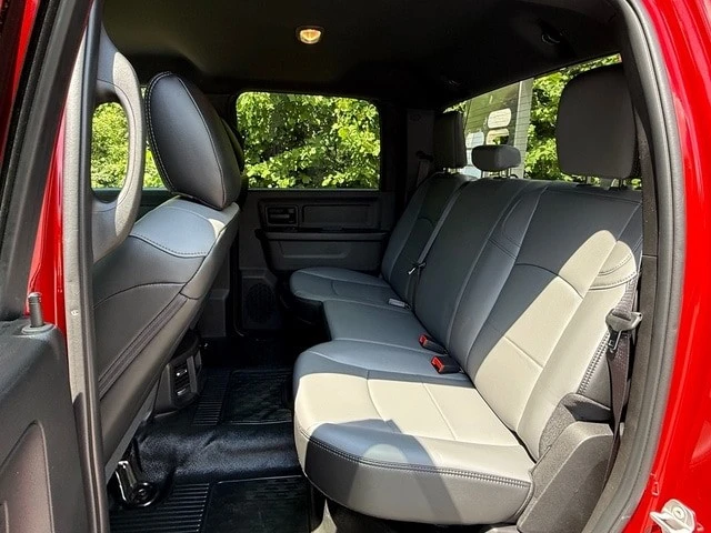 2026 Ram 3500 - Image 16 of 30