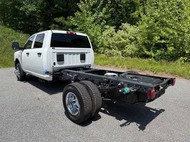 2026 Ram 3500 - Image 8 of 26