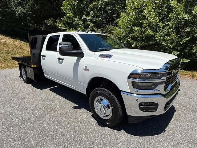 2026 Ram 3500 - Image 5 of 31