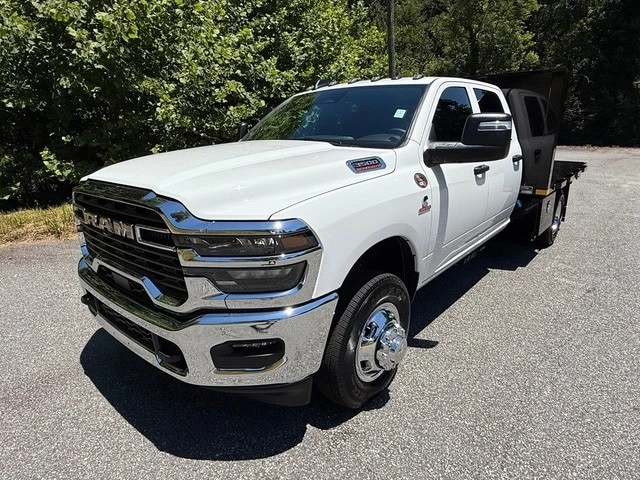 2026 Ram 3500 - Image 3 of 31