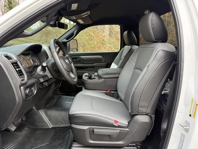 2026 Ram 3500 - Image 11 of 21