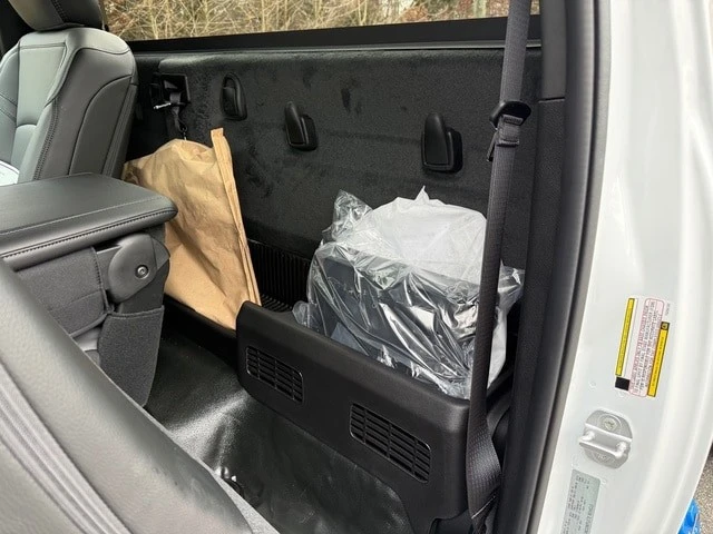 2026 Ram 3500 - Image 14 of 27