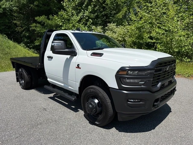 2026 Ram 3500 - Image 5 of 27