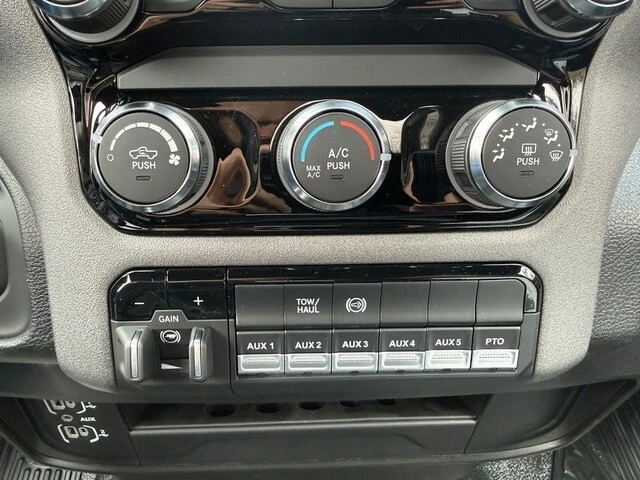 2026 Ram 3500 - Image 21 of 27