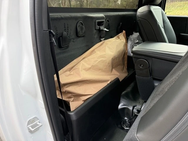 2026 Ram 3500 - Image 16 of 27