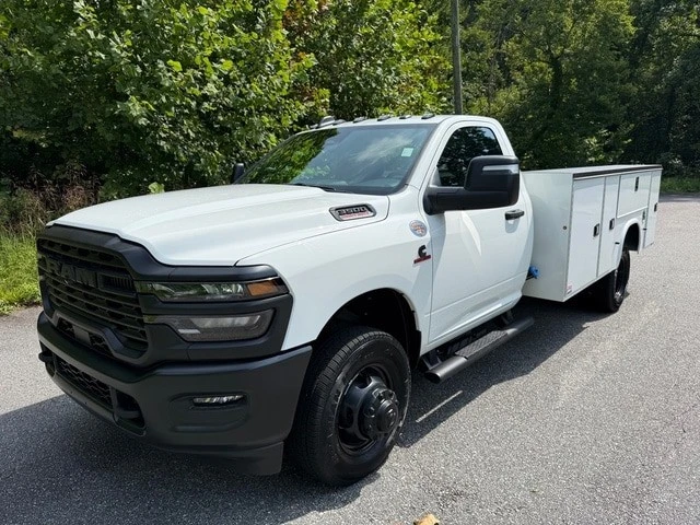 2026 Ram 3500 - Image 3 of 29