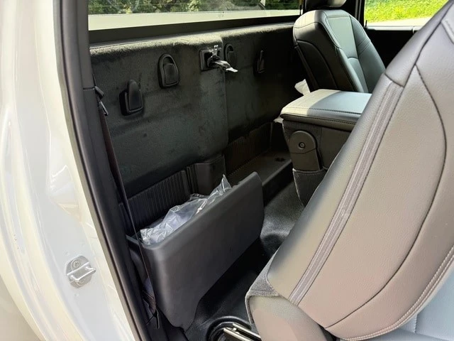 2026 Ram 3500 - Image 18 of 29