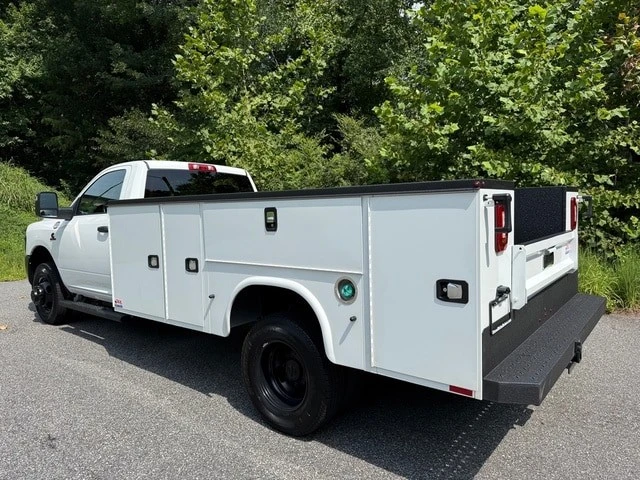 2026 Ram 3500 - Image 11 of 29