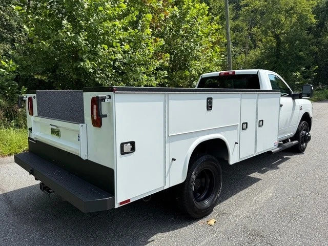 2026 Ram 3500 - Image 8 of 29