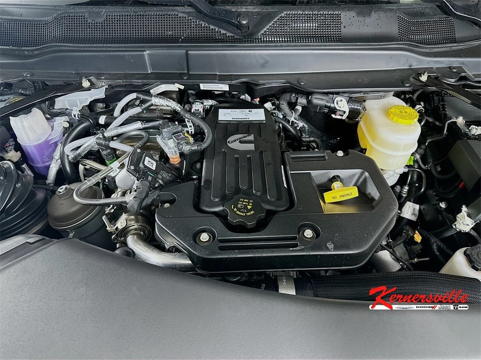 2026 Ram 3500 - Image 18 of 21