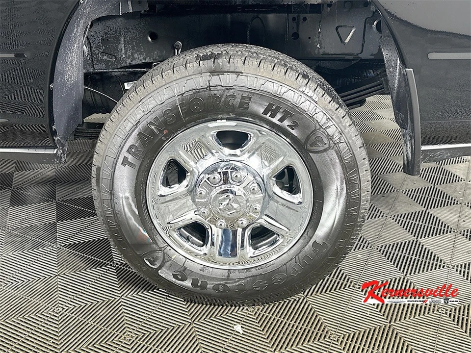 2026 Ram 3500 - Image 17 of 21