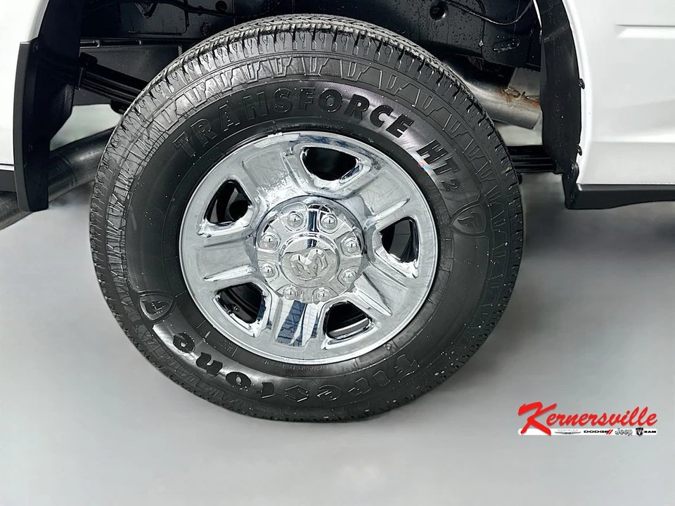 2026 Ram 3500 - Image 17 of 22
