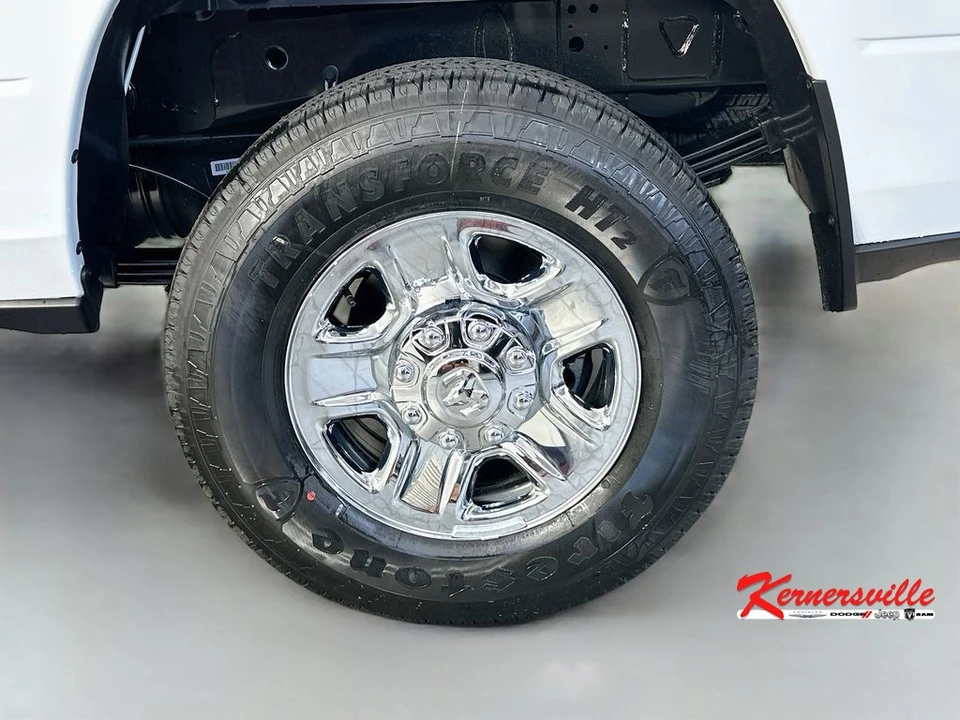 2026 Ram 3500 - Image 16 of 21