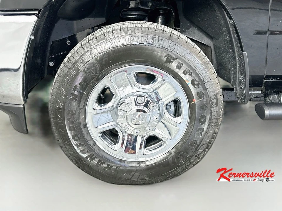 2026 Ram 3500 - Image 16 of 22