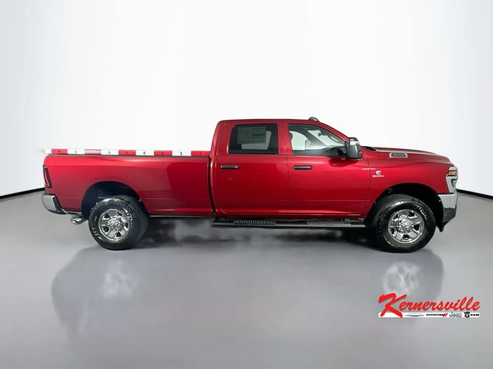 2026 Ram 3500 - Image 8 of 12