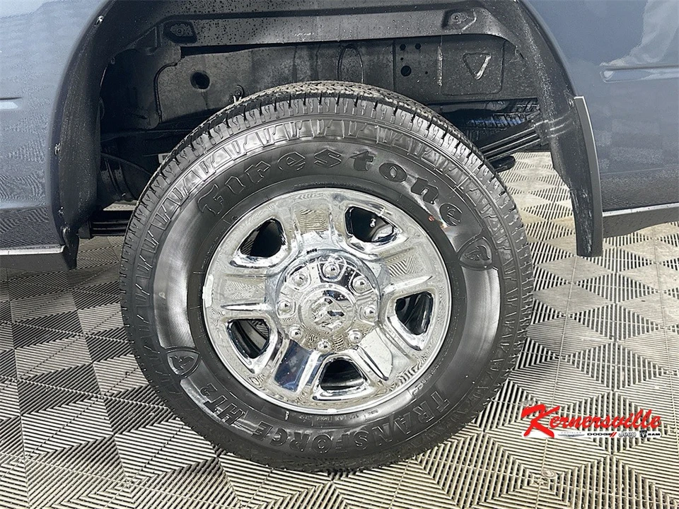 2026 Ram 3500 - Image 17 of 21