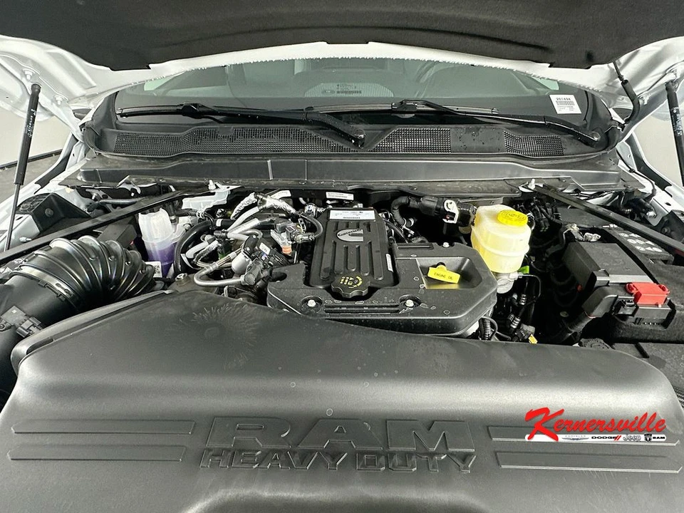 2026 Ram 3500 - Image 17 of 21