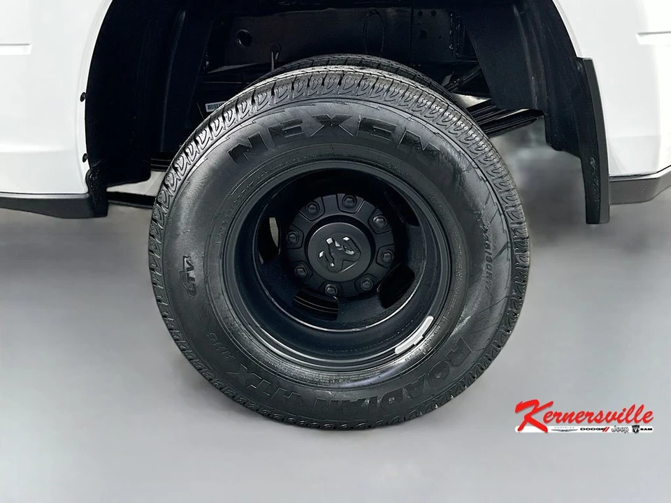 2026 Ram 3500 - Image 18 of 22