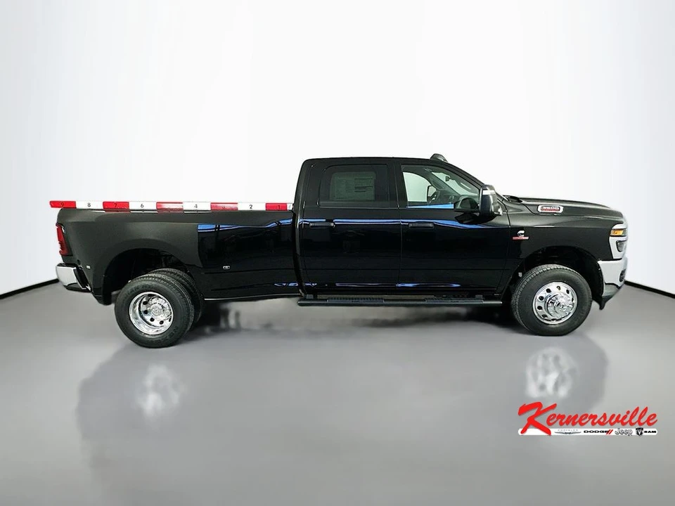 2026 Ram 3500 - Image 8 of 21