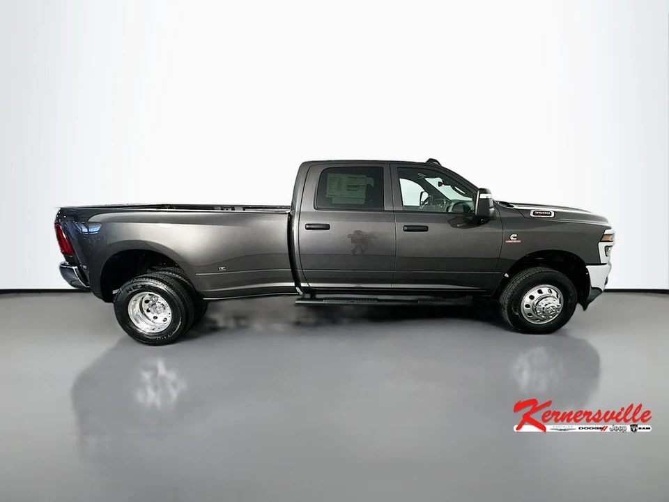 2026 Ram 3500 - Image 8 of 21