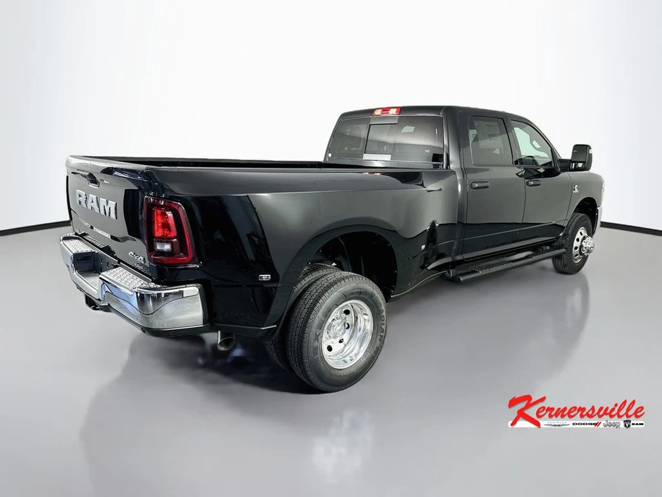 2026 Ram 3500 - Image 7 of 22