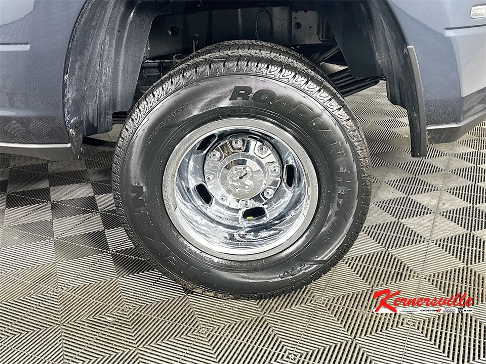 2026 Ram 3500 - Image 17 of 21