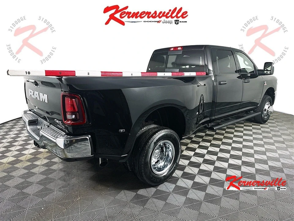 2026 Ram 3500 - Image 7 of 21
