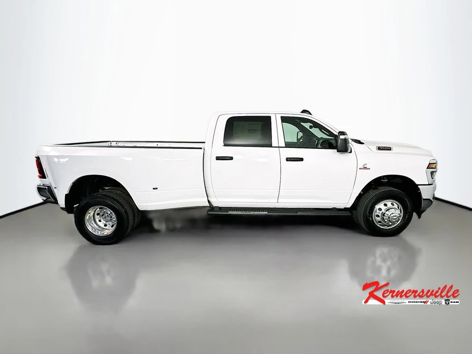 2026 Ram 3500 - Image 8 of 21