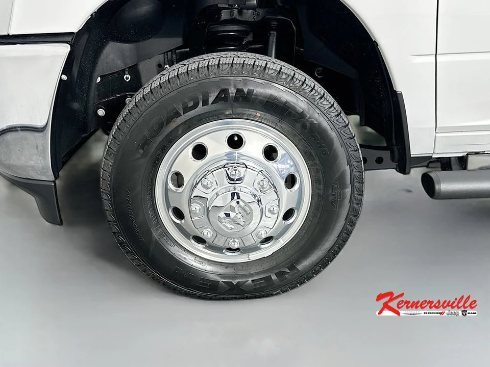 2026 Ram 3500 - Image 17 of 21