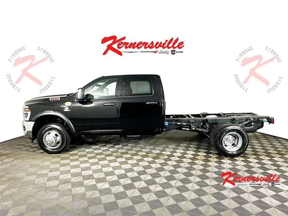 2026 Ram 3500 - Image 4 of 12