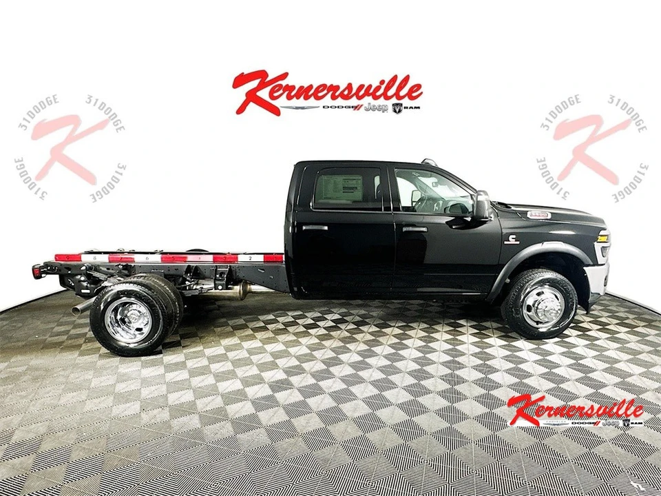 2026 Ram 3500 - Image 7 of 12