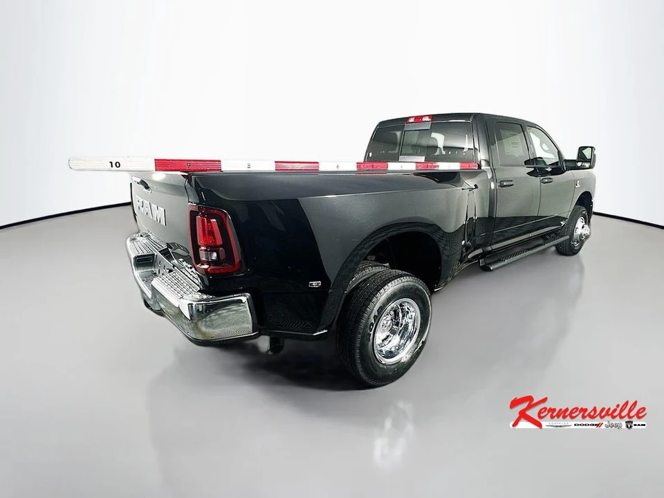 2026 Ram 3500 - Image 8 of 12