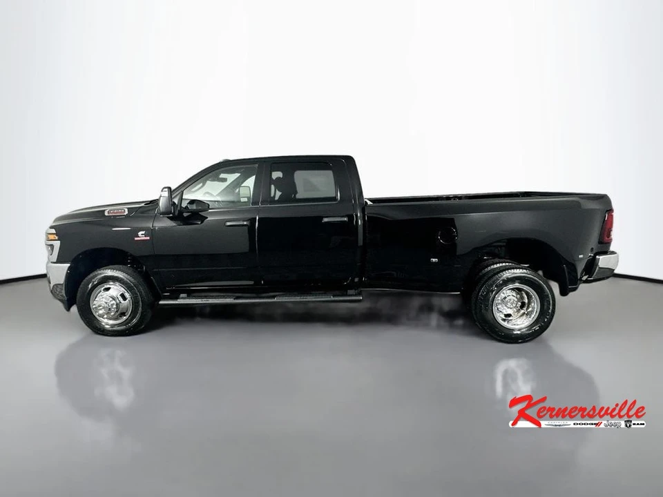 2026 Ram 3500 - Image 4 of 12