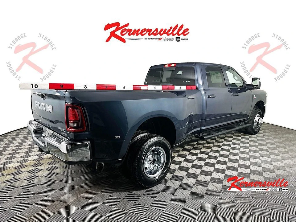 2026 Ram 3500 - Image 8 of 12