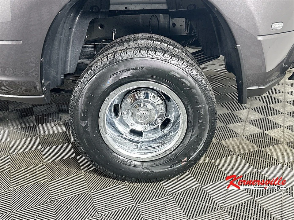 2026 Ram 3500 - Image 17 of 21